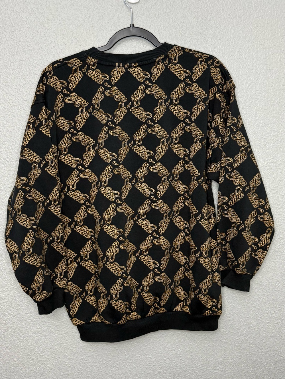Nike | Big Girls Sportswear Club Fleece Oversized Crewneck Sweatshirt | Size XL - Picture 3 of 6